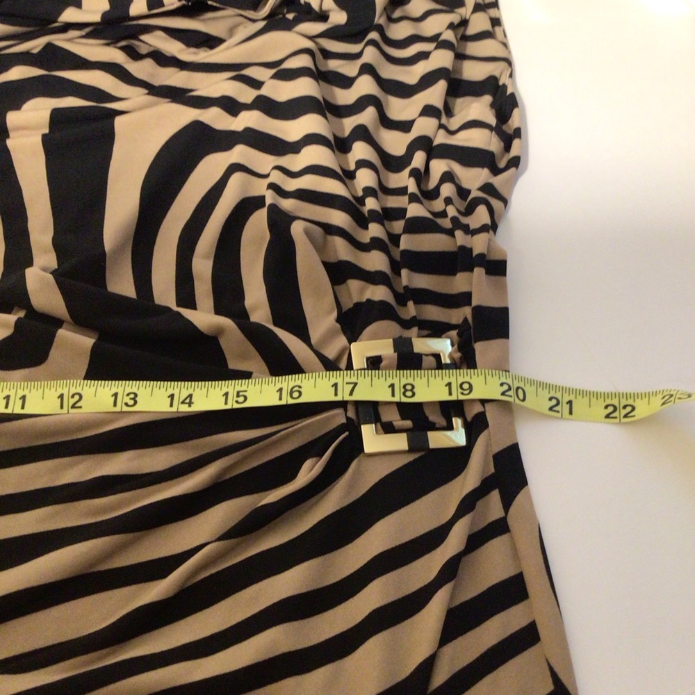 Tahari Arthur S Levine Black and Tan Dress Size 16W - Picture 10 of 13